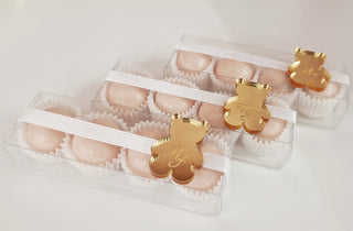 Transparent box with tag and confetti