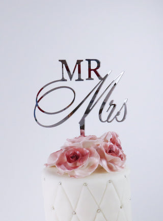 cake topper personalizzato con le tue iniziali per la tua wedding cake