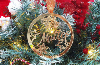 pallina in plexiglass oro specchio personalizzata, pallina natale 2021, pallina natale plexiglass specchio